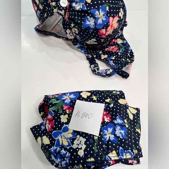 St.Bernard Bohemian Ruffle Floral Print Bikini Size 16/ 38C - Picture 12 of 12
